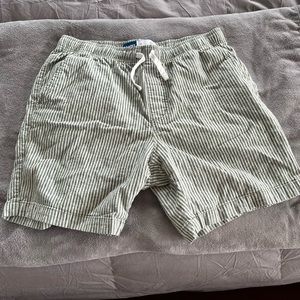 Old Navy stripped linen 7’ shorts